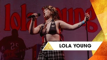 Thumbnail of Lola Young - Messy (Glastonbury 2025)