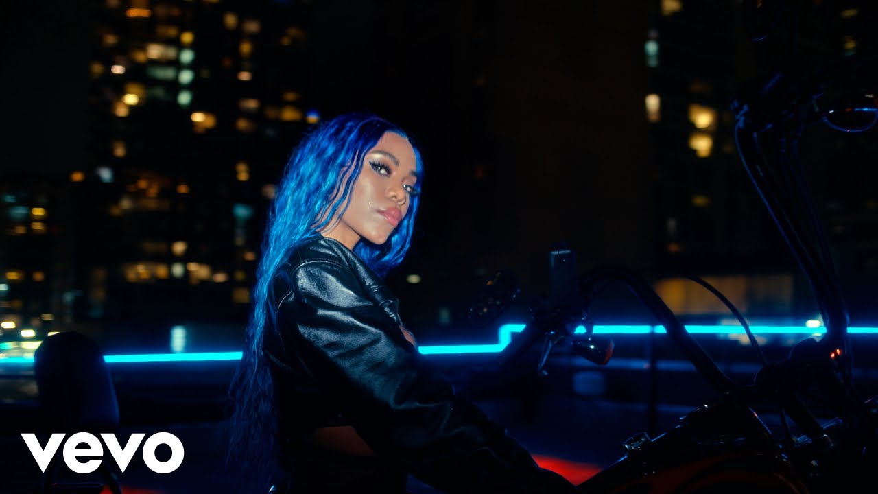 Thumbnail of Elaine - Deja Vu (Official Lyric Video)