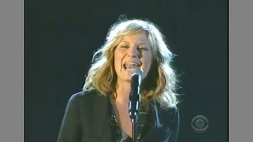 Thumbnail of Sugarland - Stay (live Grammy Performance)
