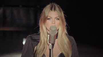 Thumbnail of Armin van Buuren & Davina Michelle - Hold On (Acoustic Video)