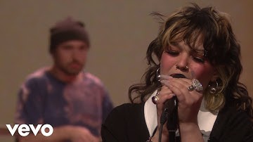 Thumbnail of Lola Young - Messy (Live On The Tonight Show Starring Jimmy Fallon / 2025)