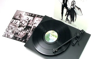 Thumbnail of Fleetwood Mac - Dreams (Official Vinyl Video)