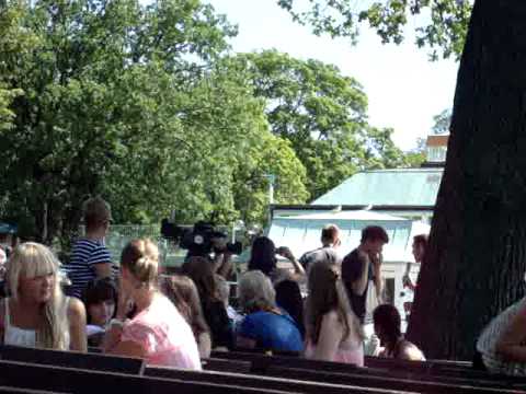 Thumbnail of Danny Saucedo  & Måns Zelmerlöw - Vart ska vi sova inatt  - rehearsal on "Allsång på Skansen"