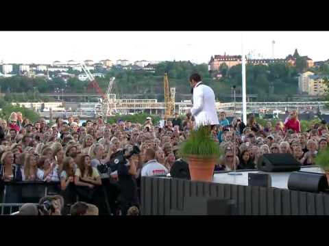 Thumbnail of Måns Zelmerlöw - Human (Live Allsång På Skansen 2011)