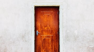 Thumbnail of Teddy Swims - The Door (Stripped) [Lyric Video]