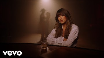 Thumbnail of Ella Langley - Choosin' Texas (Official Lyric Video)