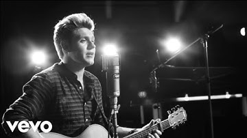 Thumbnail of Niall Horan - This Town (Live, 1 Mic 1 Take)