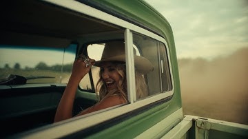 Thumbnail of Lainey Wilson - 4x4xU (Official Music Video)