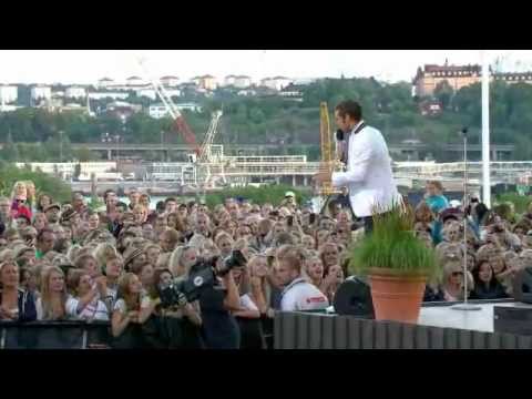 Thumbnail of MÅNS ZELMERLÖW "Human" (by The Killers) @ Webballsången, SVT July 12 2011)